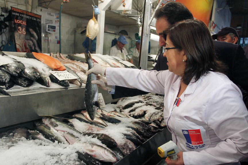 Detectan diferencias de hasta 200% en precios de pescados y mariscos -  Radio Duna