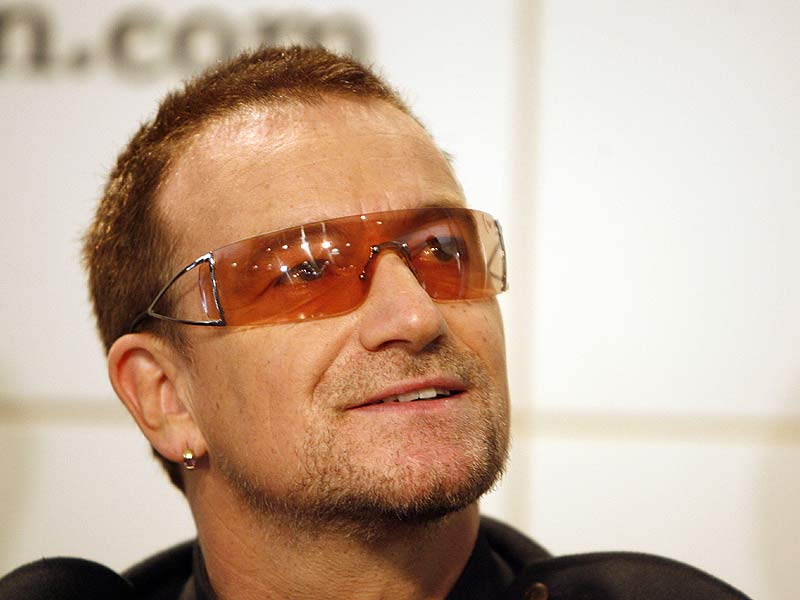Bono se disculpa por la cuestionada en que lanzado su álbum - Radio Duna