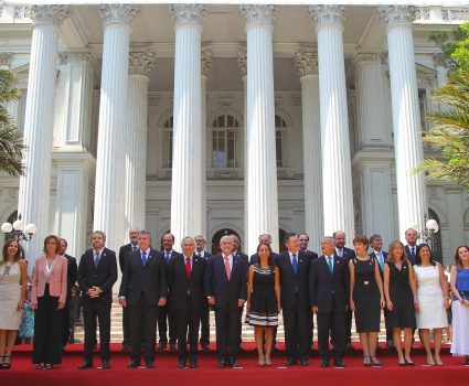 El presidente Sebastián Piñera junto a su gabienete.