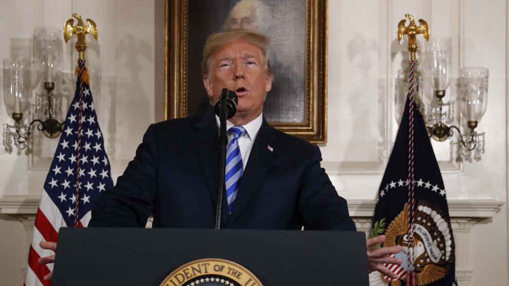 Donald Trump anuncia el retiro de EE.UU del acuerdo nuclear con Irán.