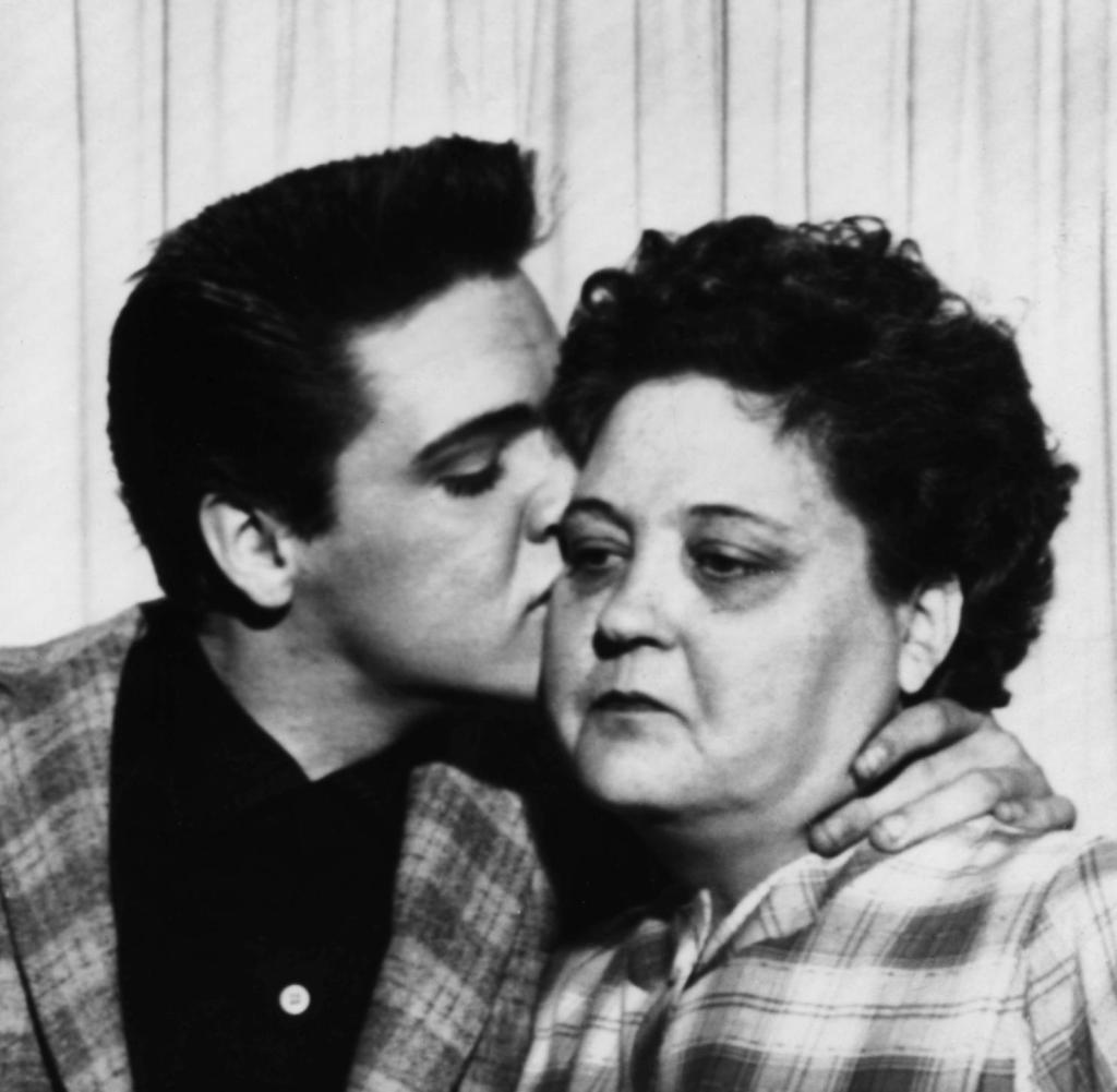 Gladys, la madre que configuró el alma del rock and roll de Elvis Presley -  Radio Duna