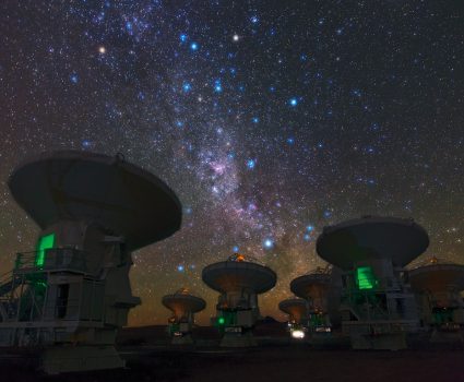 Manuel Aravena sobre megafusión de galaxias: "Ni siquiera es inminente, es obvio que van a chocar"