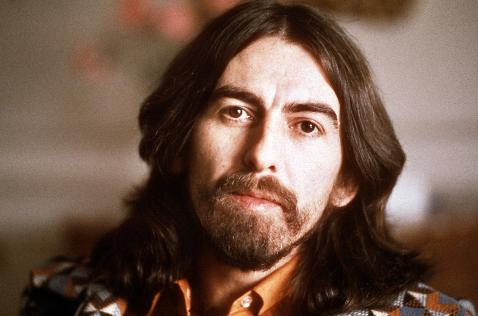 English singer-songwriter, guitarist and former Beatle, George Harrison (1943 - 2001), Cannes, France, 30th January 1976. Harrison is in Cannes for the Midem music industry trade fair. (Photo by Michael Putland/Getty Images)