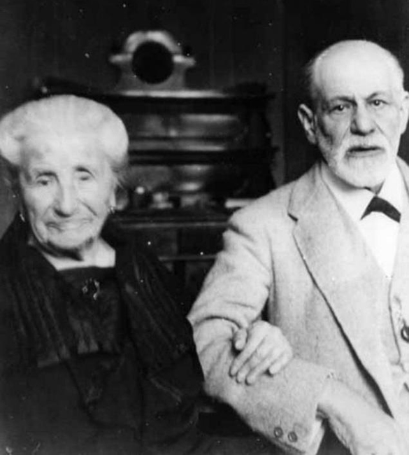 Amalia, la madre que inspiró el notable trabajo de su hijo Sigmund Freud