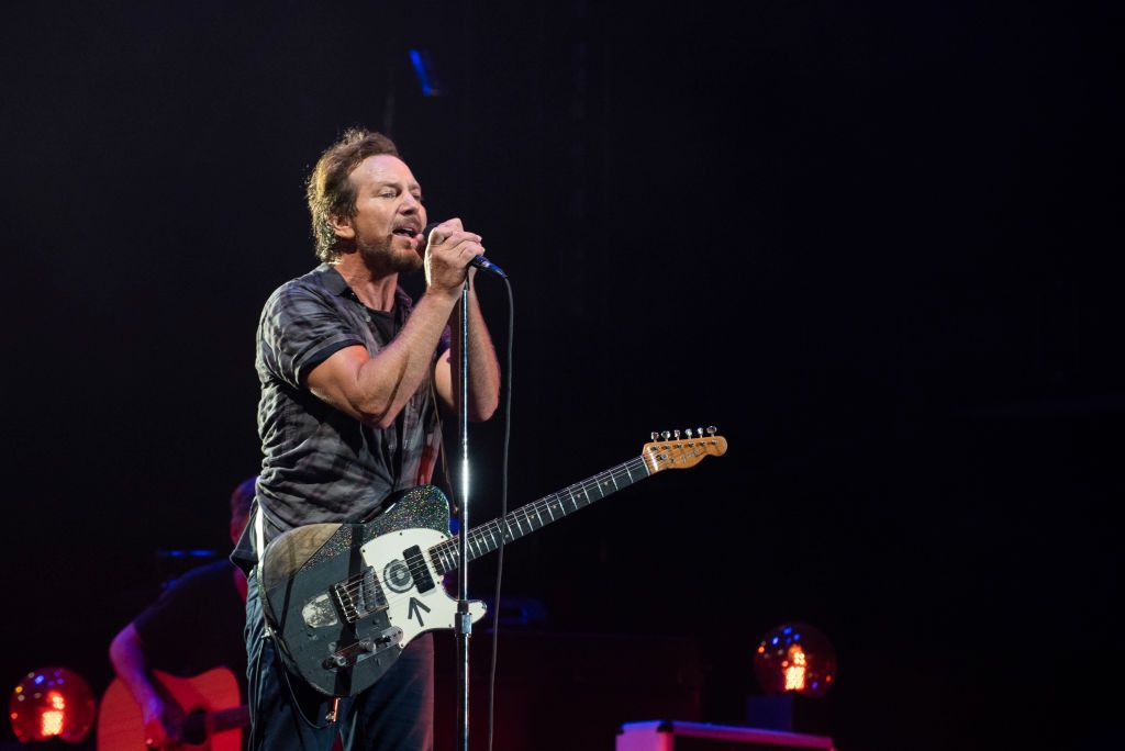Pearl Jam realiza cover de David Bowie