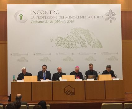 Vaticano, reunión del papa con los obipos