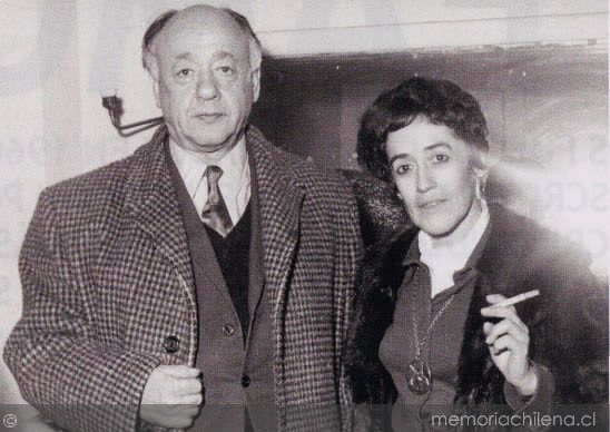 Isidora Aguirre con Eugène Ionesco | Foto: Memoria Chilena