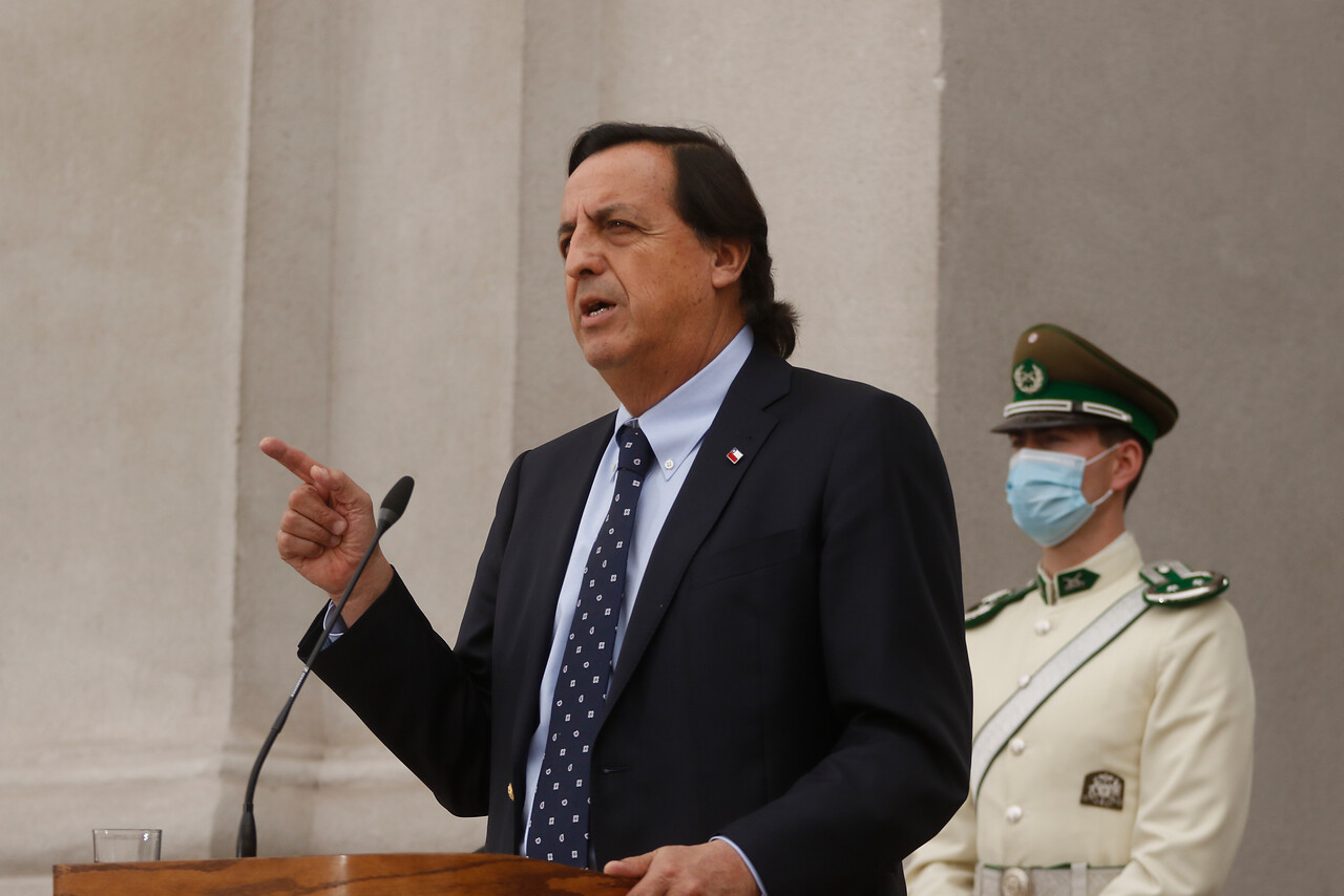 Víctor Pérez, ministro del Interior