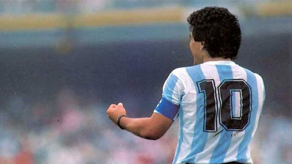 La noche que Diego Maradona jugó para Talleres de Remedios de Escalada y  saldó una deuda - Zonales
