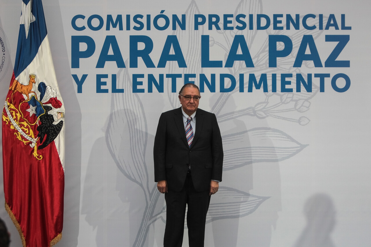 Francisco Huenchumilla, Comisión Presidencial para la Paz y el Entendimiento.