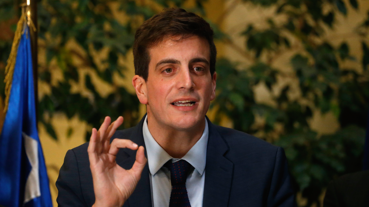Schalper: "La citación de Boric es extralimitación de funciones"