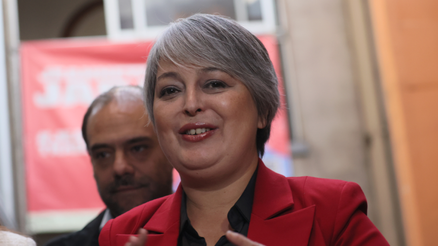 Jeannette Jara replantea su comando