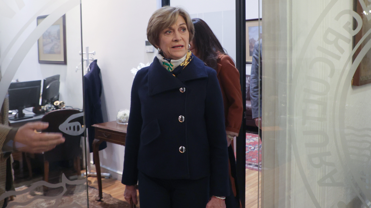 Matthei apunta a Gendarmería por liberación de imputado