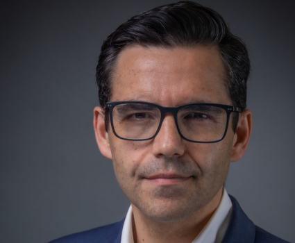 Sergio Urzúa