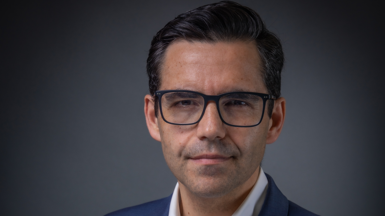 Sergio Urzúa