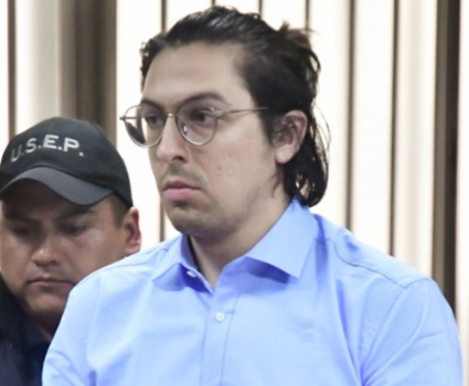 Daniel Andrade inicia el contraataque en caso Democracia Viva
