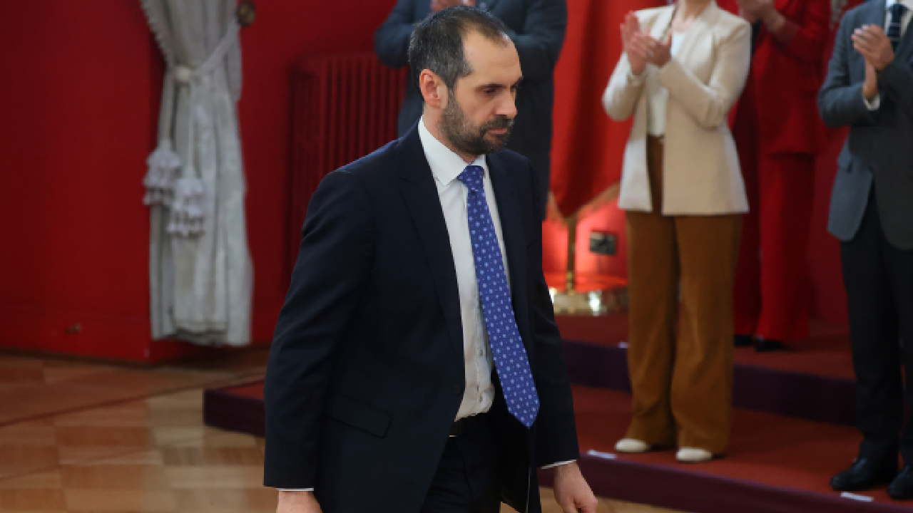“Bastantes cosas positivas”: Grau destaca Imacec de julio