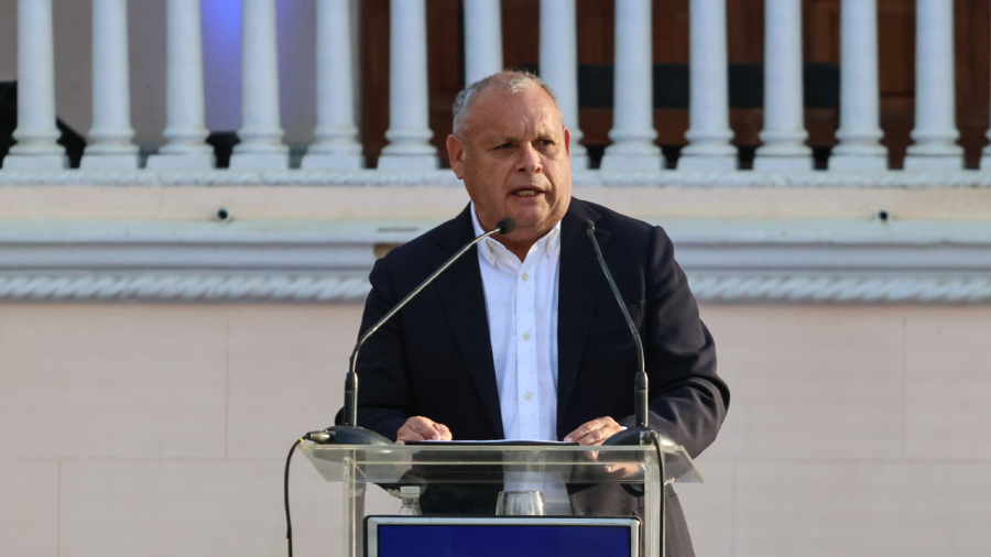 Mundaca criticó incapacidad institucional por toma de San Antonio