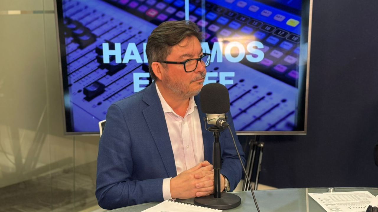 Barraza: "El adversario es la extrema derecha, no la coalición"
