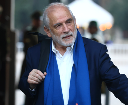 Ministro Montes responde a Matthei por Ley de Presupuesto