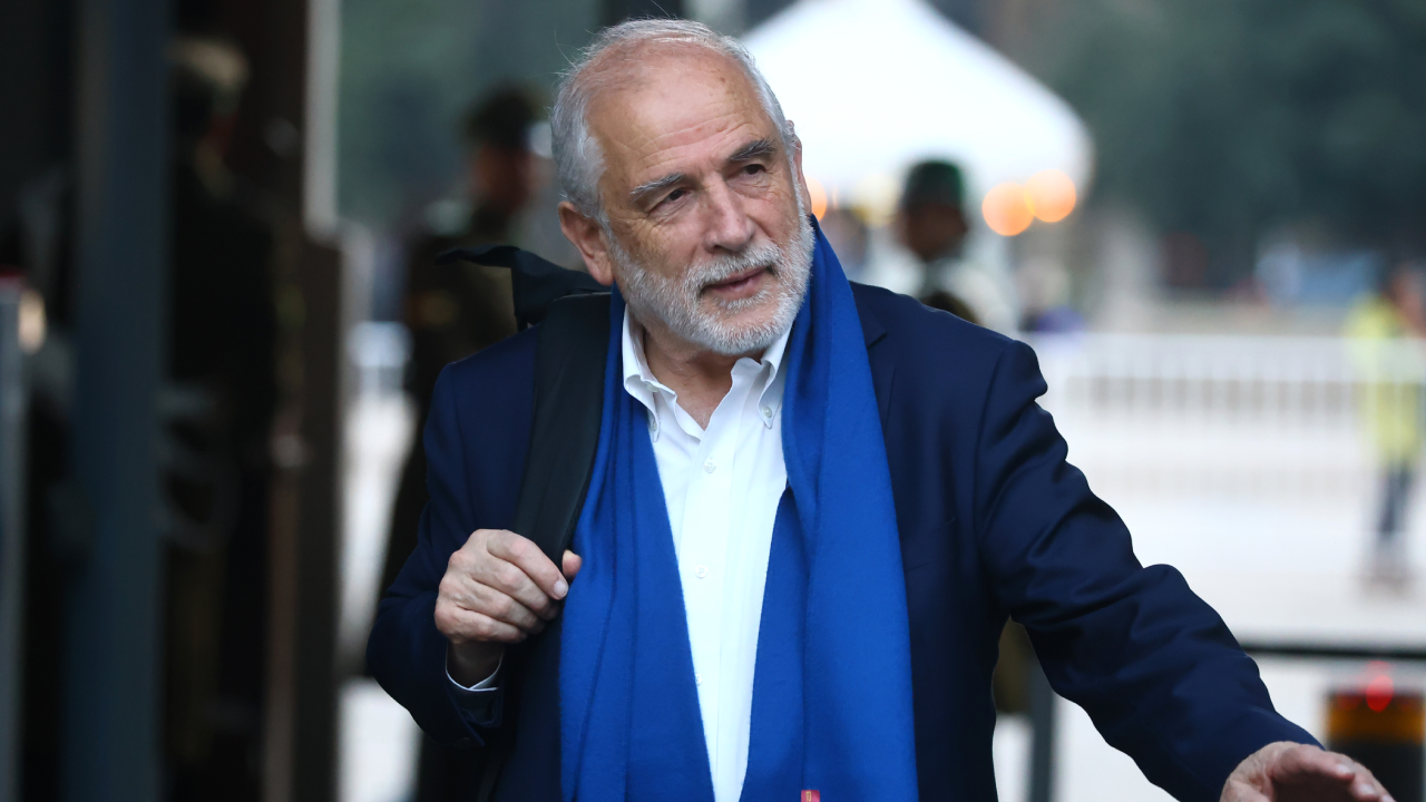 Ministro Montes responde a Matthei por Ley de Presupuesto